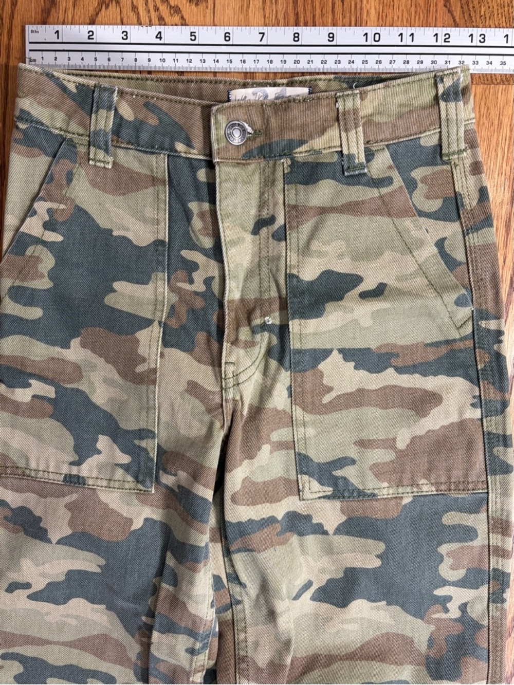Free People We The Free Camo Crop Straight-Leg Utility Pants sz 24 - Picture 8 of 11